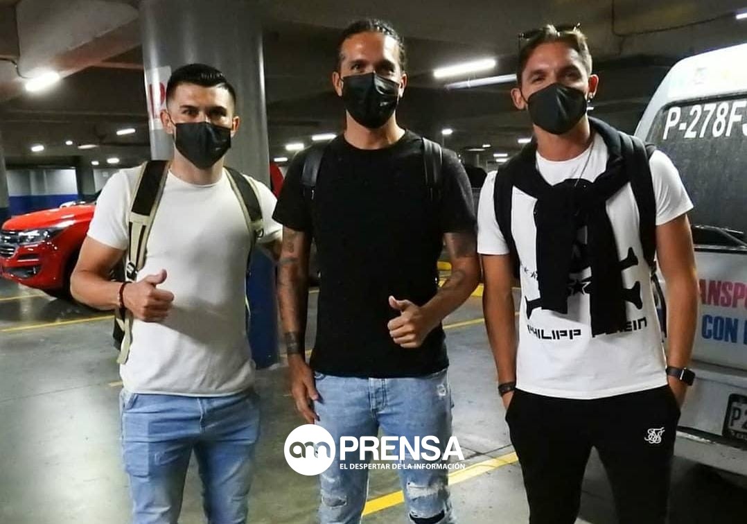 Legionario aconseja a Néstor Monge tras su fichaje al fútbol de Guatemala
