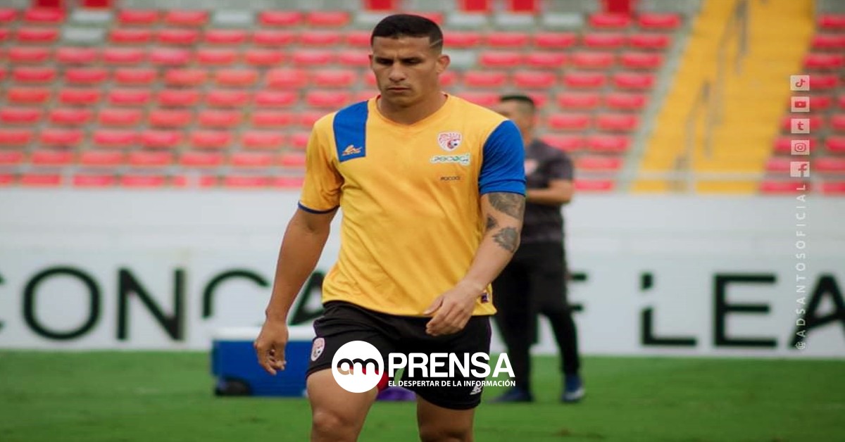 Luis Paradela lejos de Alajuelense; cubano interesa al Saprissa y Cartaginés