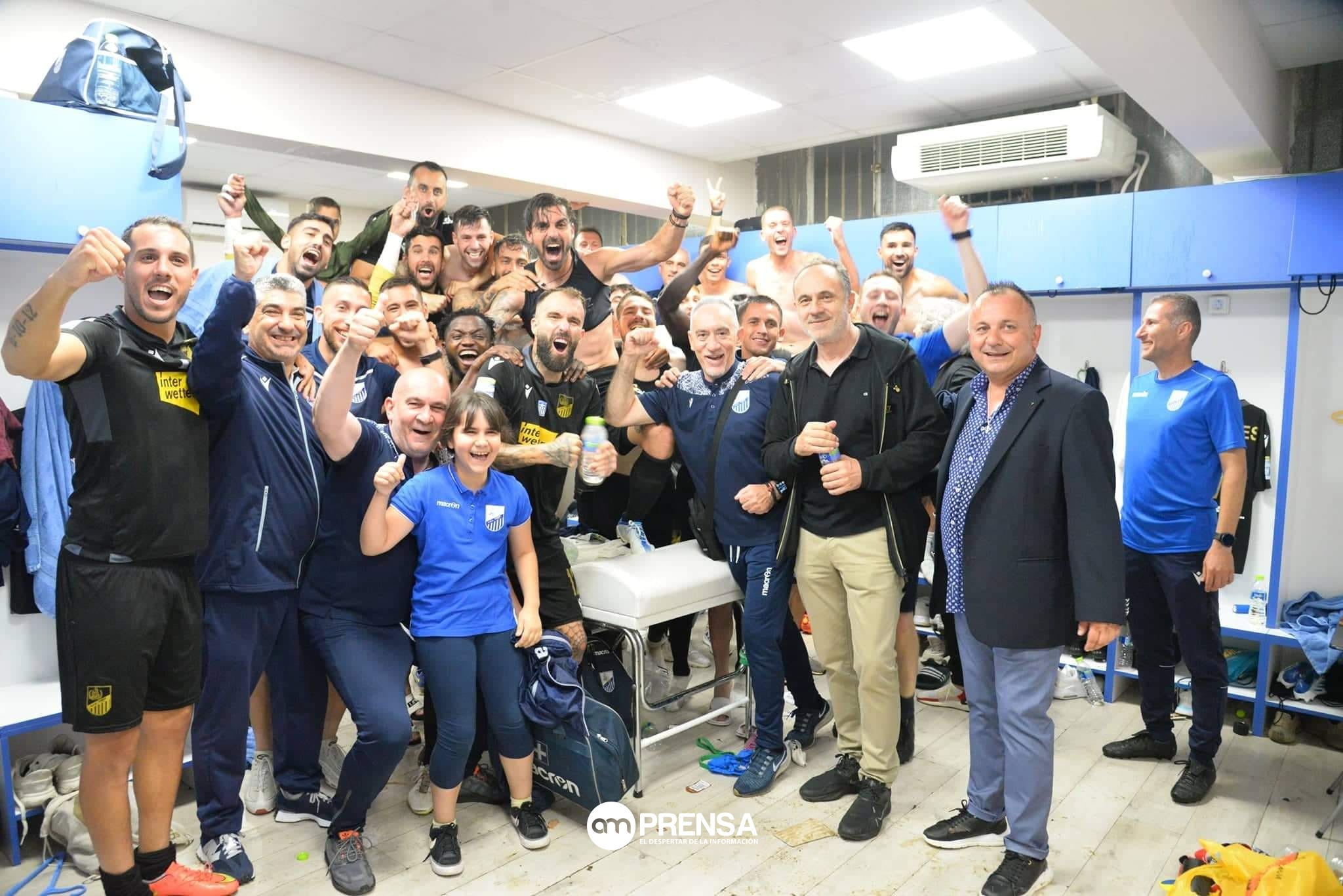 Cristopher Núñez sonríe en Grecia: su club evita el descenso tras ganar repechaje