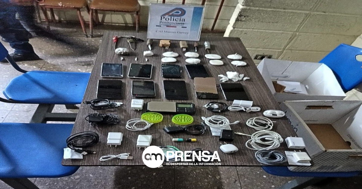 Policía penitenciaria decomisa drogas, celulares y armas en centros penitenciarios