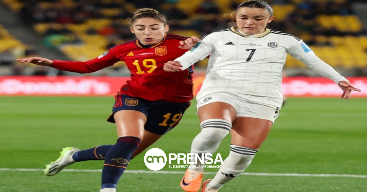 Amelia Valverde rescata el esfuerzo de sus jugadoras a pesar de la derrota ante España