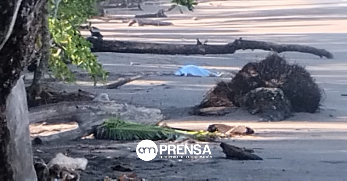 Hombre hallado muerto en Playa Herradura sería un extranjero vecino de la zona
