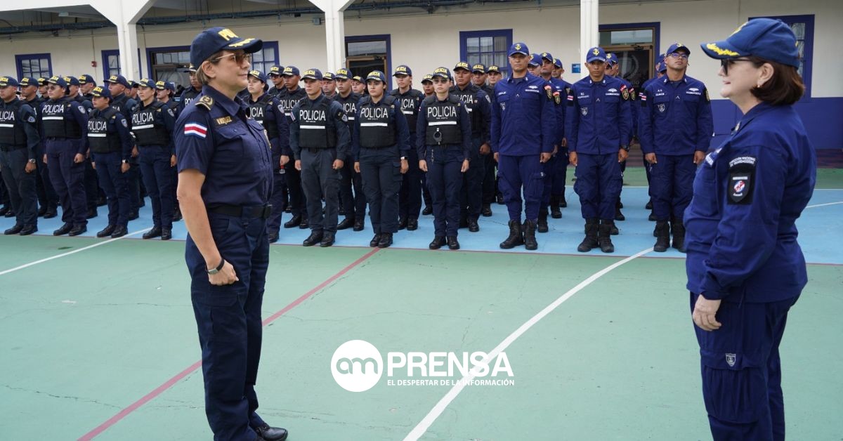 ¡Más policías en las calles! Academia Nacional de Policía gradúa más de 130 nuevos oficiales