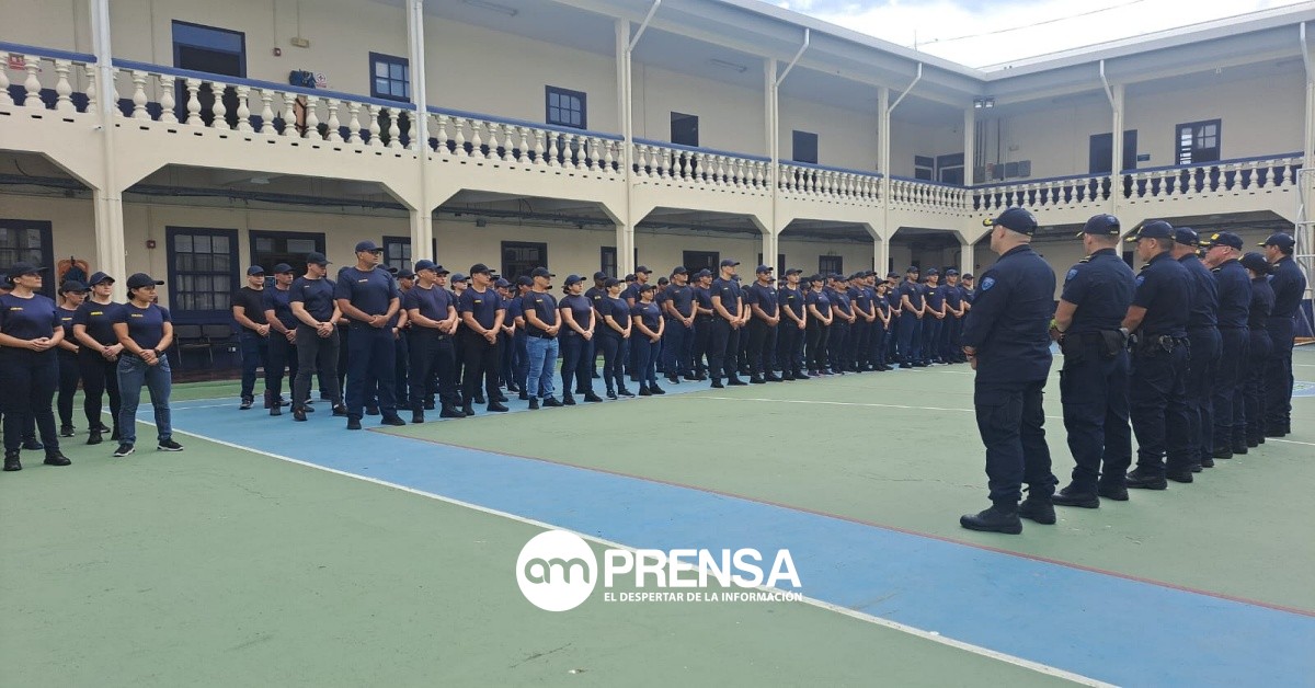 Más de 100 hombres y mujeres inician su formación para ser policías y velar por la seguridad de Costa Rica